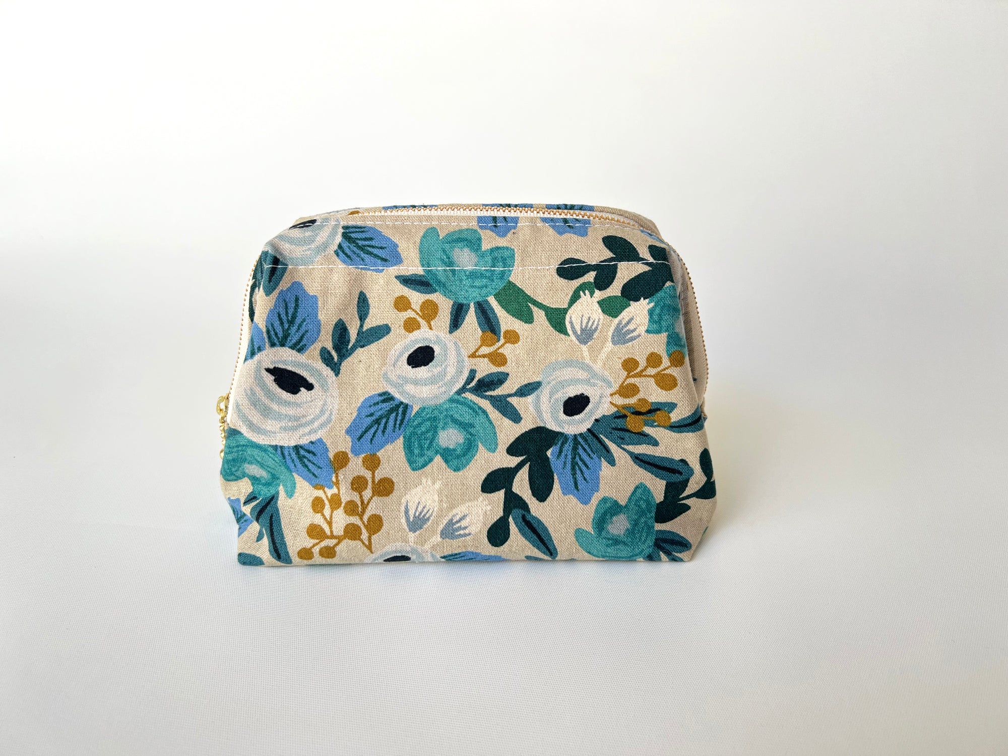 Wire Frame pouch, floral print blue