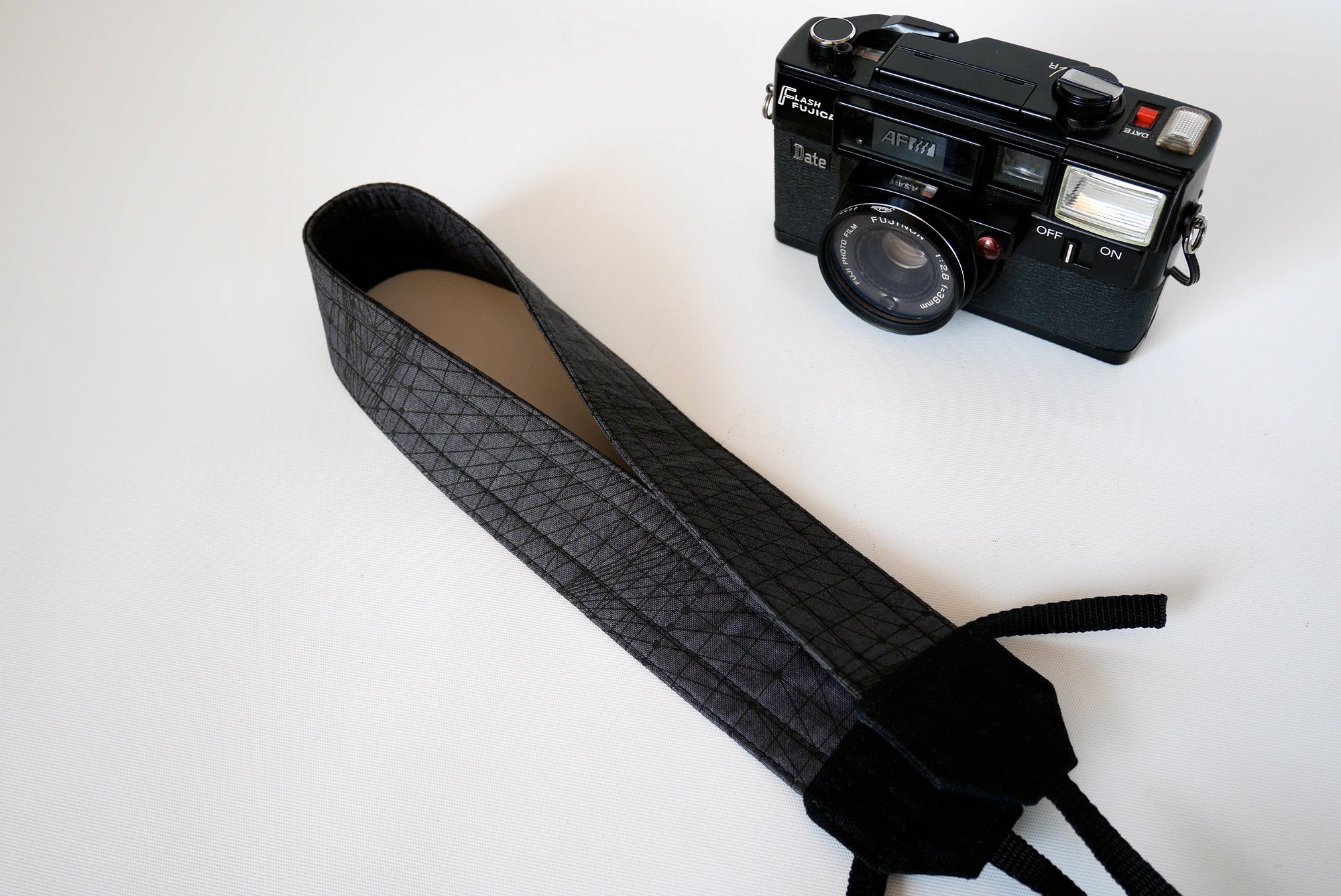 Black camera strap, DSLR strap for men
